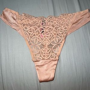 VICTORIA SECRET THONG